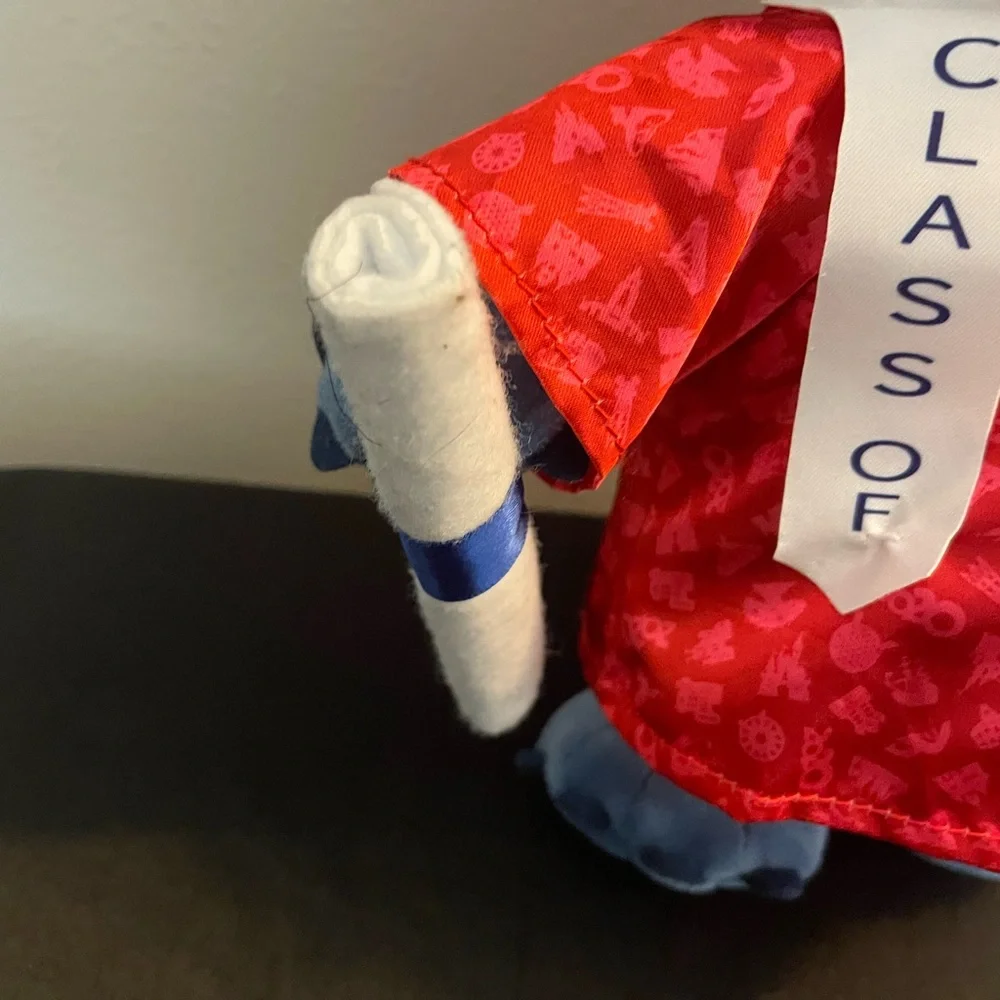 Disney Parks Stitch Plush Class‎ Of 2020 Collectible Plush